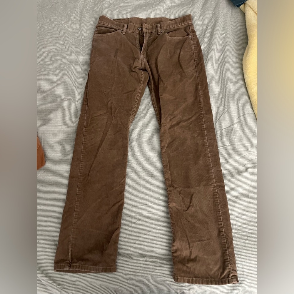 low waisted levi’s pants